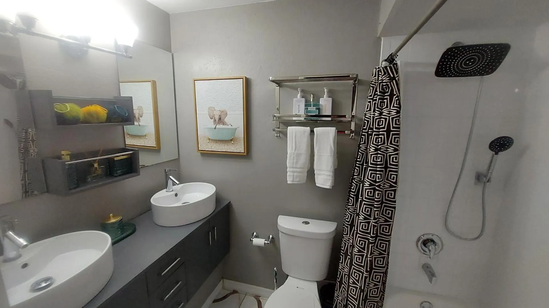 Lägenhet Oya Suite-Gated Oasis With Pool, Courtyard, & Whimsical Kids Rooms! Tampa